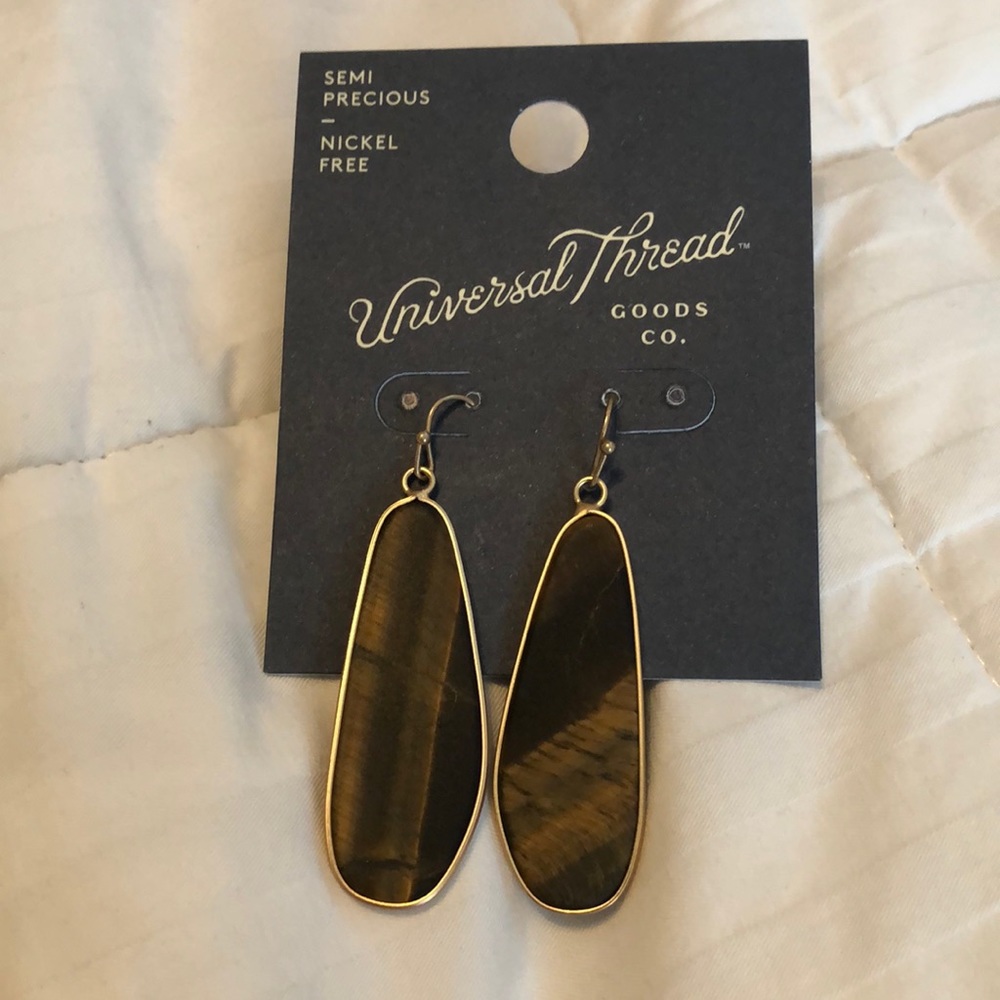 Beautiful Universal Thread earrings